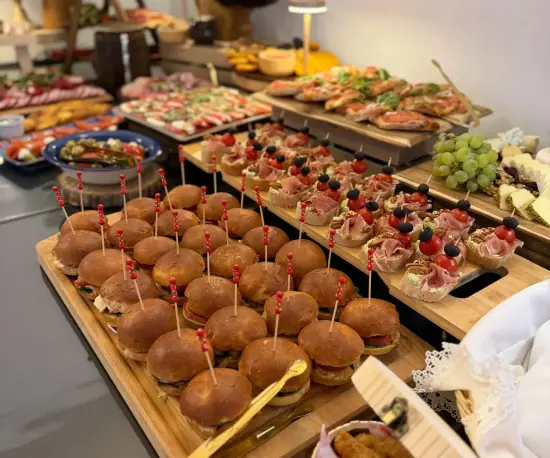 Grafika restauracja Dolce Vita zaprasza